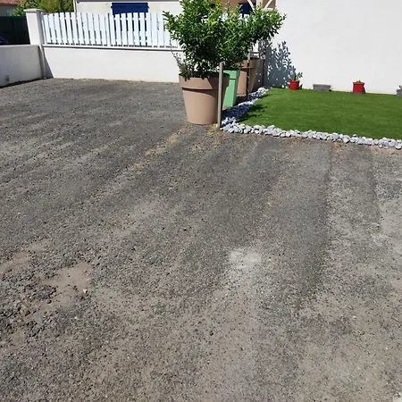 La Maison Fleurie Hébergement de vacances *